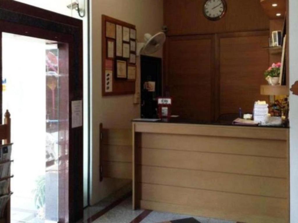Sukwilai Hotel HHQ Exterior foto