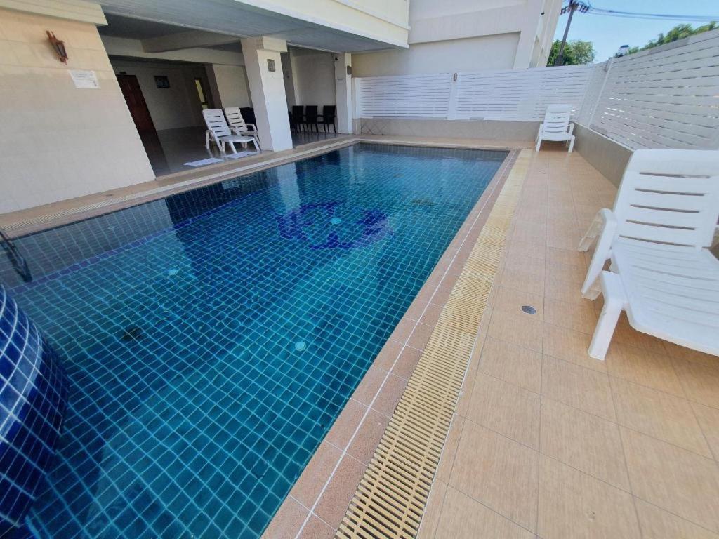 Sukwilai Hotel HHQ Exterior foto