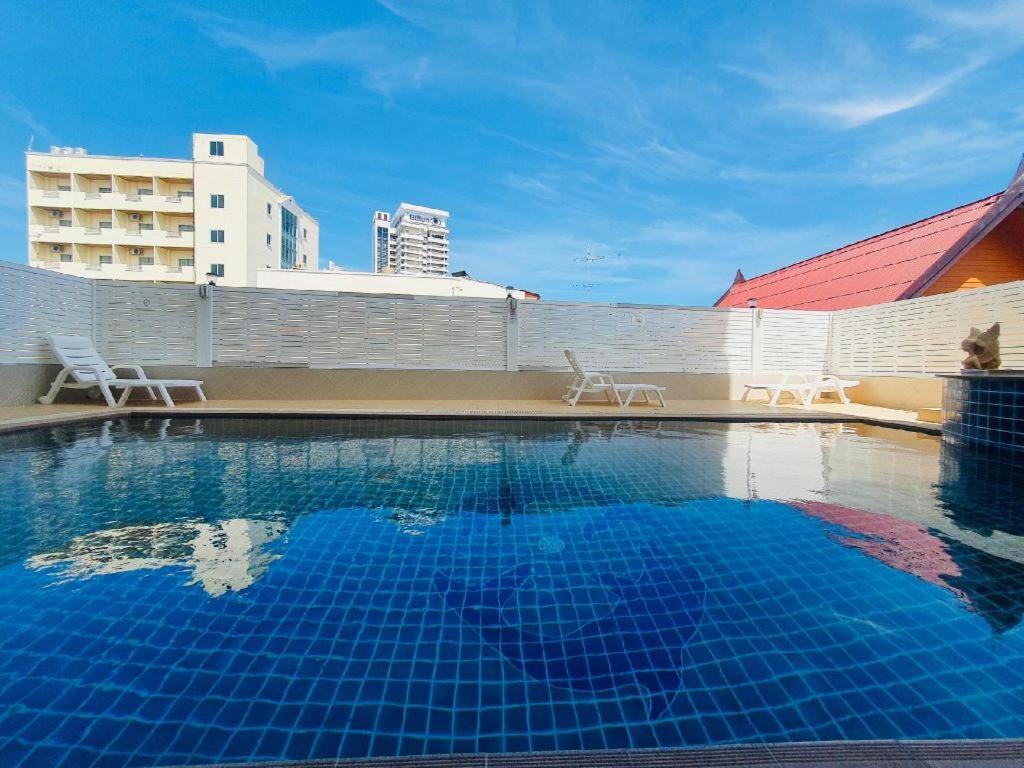 Sukwilai Hotel HHQ Exterior foto